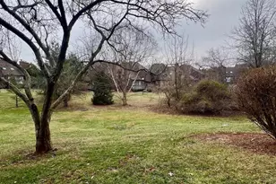 402 Windsor Ct, Hillsborough Township, NJ 08844 - Photo 8