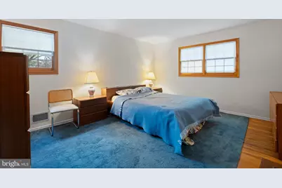 8 Liberty La, Franklin Township, NJ 08873 - Photo 18