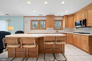 8 Liberty Ln, Franklin Township, NJ 08873 - Photo 12