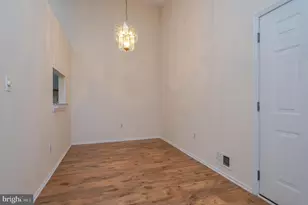 29 Amberly Ct, Franklin Park, NJ 08823 - Photo 6