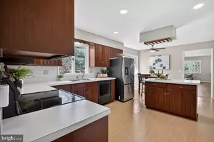 77 Meadow Run Dr, Montgomery Township, NJ 08558 - Photo 8