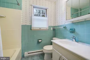 169 E Mountain Rd, Hillsborough Township, NJ 08844 - Photo 18