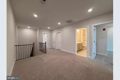 100 Village Drive, Montgomery Township, NJ 08558 - Photo 14