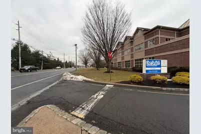 97 Cedar Lane #2ND FLOOR, Trenton, NJ 08823 - Photo 2