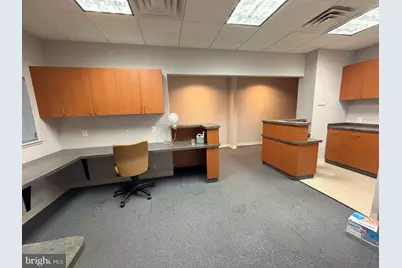 97 Cedar Lane #2ND FLOOR, Trenton, NJ 08823 - Photo 6