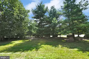 17A Andover Cir, Montgomery Township, NJ 08540 - Photo 2