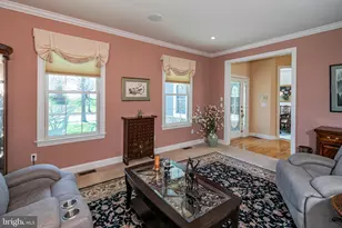 28 Bedford Dr, Montgomery Township, NJ 08558 - Photo 6