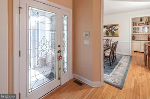28 Bedford Dr, Montgomery Township, NJ 08558 - Photo 4