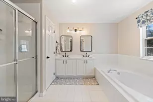 8 Scarlet Oak Dr, Princeton, NJ 08540 - Photo 18