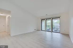 64 Taylor Dr, Franklin Township, NJ 08823 - Photo 6