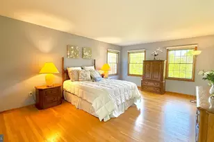 26 Poling Farm Ct, Montgomery Township, NJ 08502 - Photo 18