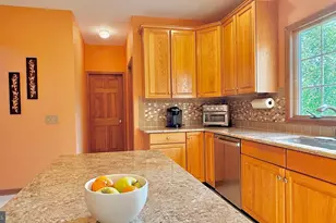 26 Poling Farm Ct, Montgomery Township, NJ 08502 - Photo 16