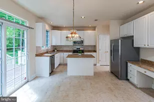 27 Bethpage Dr, Montgomery Township, NJ 08558 - Photo 16