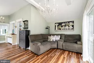 61 Laurel Ave, Franklin Township, NJ 08528 - Photo 8