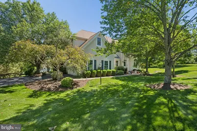 14 Old Warson Court, Montgomery Township, NJ 08558 - Photo 2