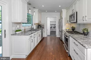 22 Cleveland Cir, Montgomery Township, NJ 08558 - Photo 4