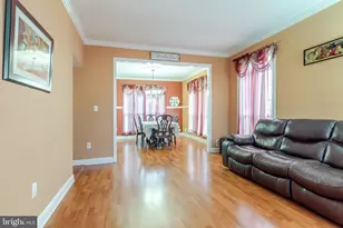94 Magellan Way, Franklin Park, NJ 08823 - Photo 8