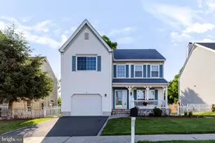 94 Magellan Way, Franklin Park, NJ 08823 - Photo 1