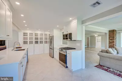 327 Summer Road, Branchburg, NJ 08853 - Photo 8