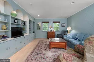 30 Montgomery Ave, Rocky Hill, NJ 08553 - Photo 16