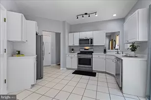 21 Cambridge Ct, Princeton, NJ 08540 - Photo 10