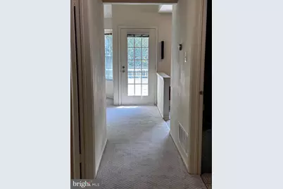 120 Wycombe Place, Franklin Township, NJ 08873 - Photo 4