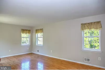 90 Nostrand Road, Hillsborough Township, NJ 08844 - Photo 12
