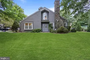 40 Roxbury Ct, Princeton, NJ 08540 - Photo 2