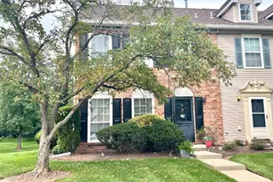45 Townsend Ct, Franklin Park, NJ 08823 - Photo 2