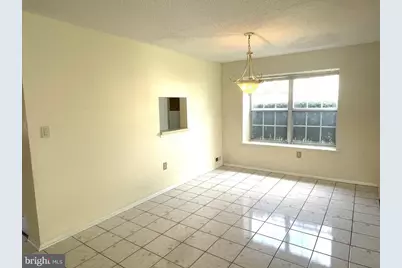 45 Townsend Court, Franklin Park, NJ 08823 - Photo 6