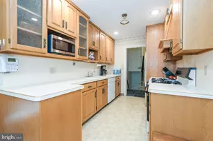 21 Heinrich Rd, Franklin Township, NJ 08873 - Photo 14