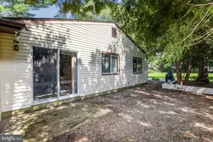 21 Heinrich Rd, Franklin Township, NJ 08873 - Photo 10