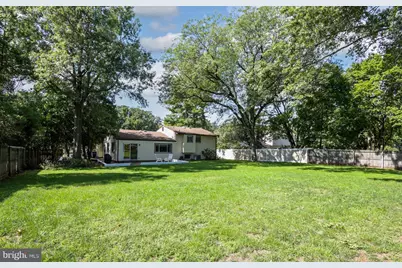 21 Heinrich Road, Franklin Township, NJ 08873 - Photo 4