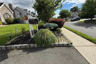 1 Hartman Ct, Clark, NJ 07066 - Photo 84