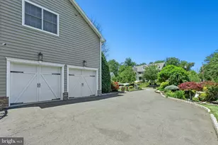 1 Hartman Ct, Clark, NJ 07066 - Photo 74