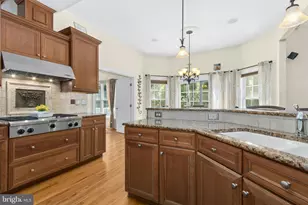 1 Hartman Ct, Clark, NJ 07066 - Photo 16