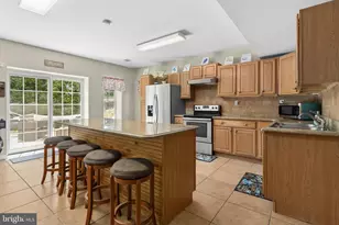 1 Hartman Ct, Clark, NJ 07066 - Photo 58