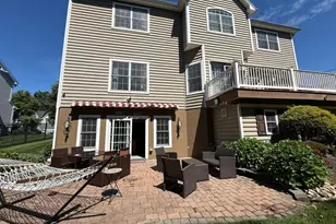 1 Hartman Ct, Clark, NJ 07066 - Photo 2