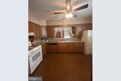 702 Sheridan Avenue, Roselle, NJ 07203 - Photo 4