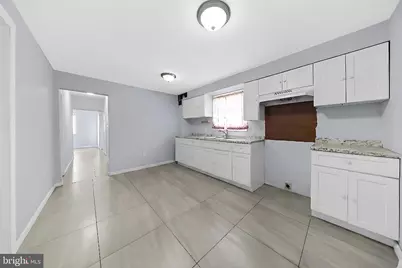 313 Livingston Street, Elizabethport, NJ 07206 - Photo 4