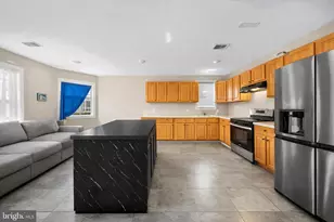 421-423 Magie Ave, Elizabeth, NJ 07208 - Photo 10