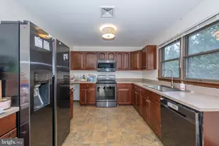 29 Main St, Hackettstown, NJ 07840 - Photo 8