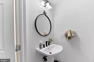 344 Shannon Ct, Phillipsburg, NJ 08865 - Photo 12