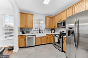 344 Shannon Ct, Phillipsburg, NJ 08865 - Photo 10