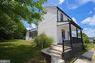 828 Mill St, Phillipsburg, NJ 08865 - Photo 2