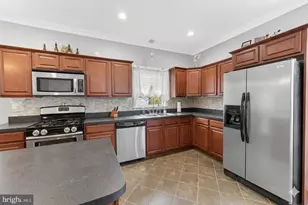 311 Hunt Ave, Phillipsburg, NJ 08865 - Photo 6