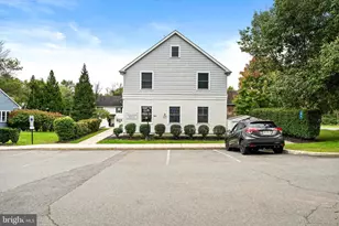 23 Brookside Ave, Pennington, NJ 08534 - Photo 2
