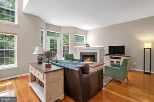25 Rock Creek Woods Dr, Lambertville, NJ 08530 - Photo 1
