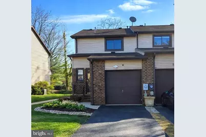 8 Chelsea Circle, Flemington, NJ 08822 - Photo 1