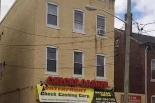 1081 S Clinton Ave, Trenton, NJ 08611 - Photo 1